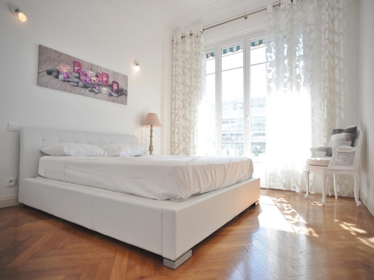 flat 18
